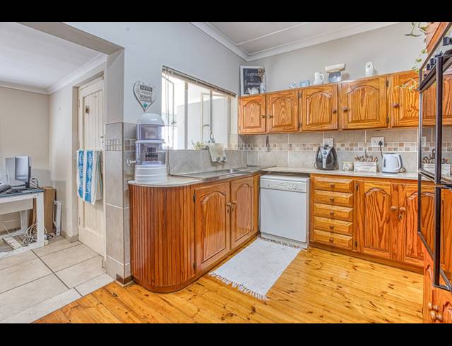 3 BEDROOM HOUSE FOR SALE IN SUNNYRIDGE